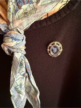 Vintage Avon 1998-99 President’s Club Cameo Brooch PC Recognition Pin